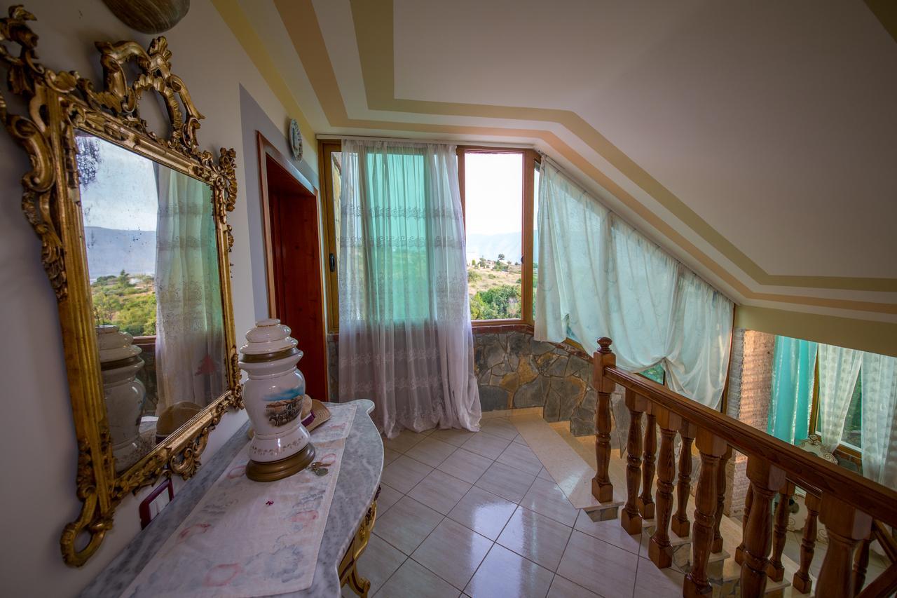 Hotel "San Saena " Radhimë 外观 照片