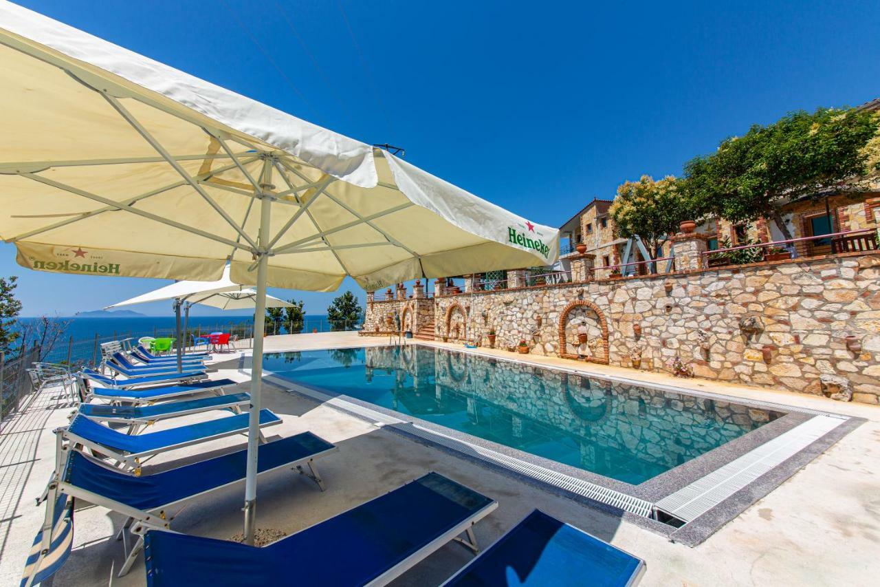 Hotel "San Saena " Radhimë 外观 照片