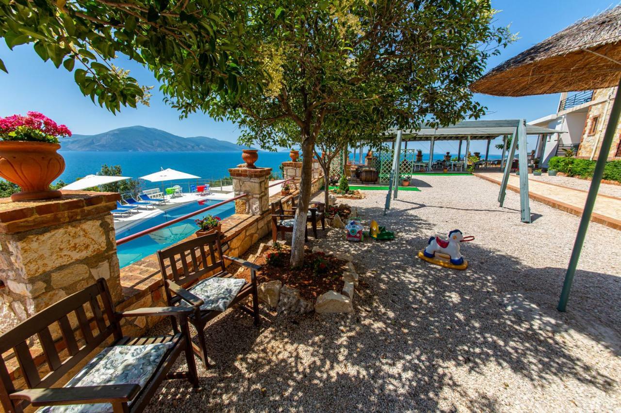Hotel "San Saena " Radhimë 外观 照片