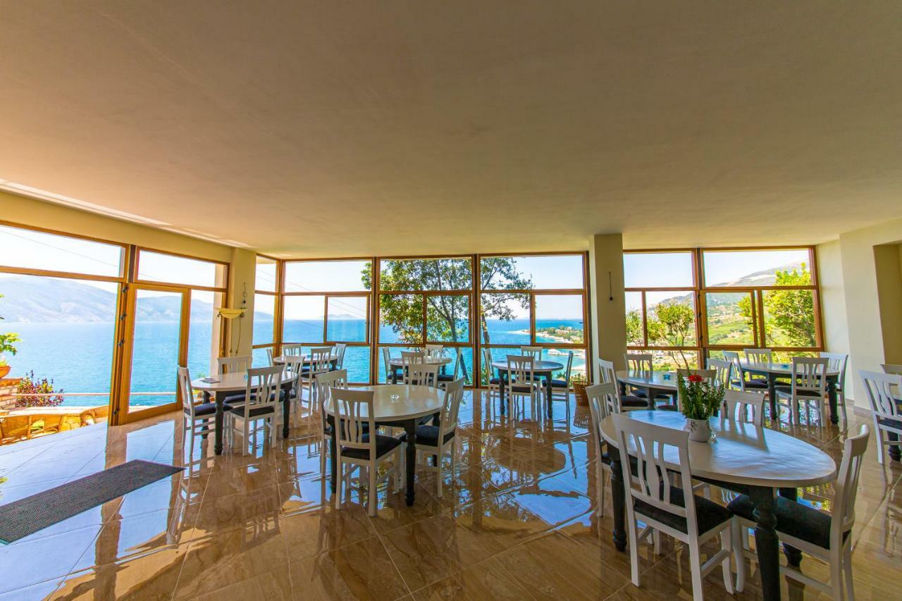 Hotel "San Saena " Radhimë 外观 照片